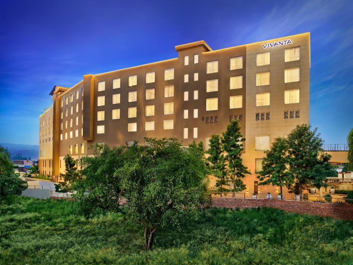 Vivanta Jammu City Centre Hotel Exterior photo